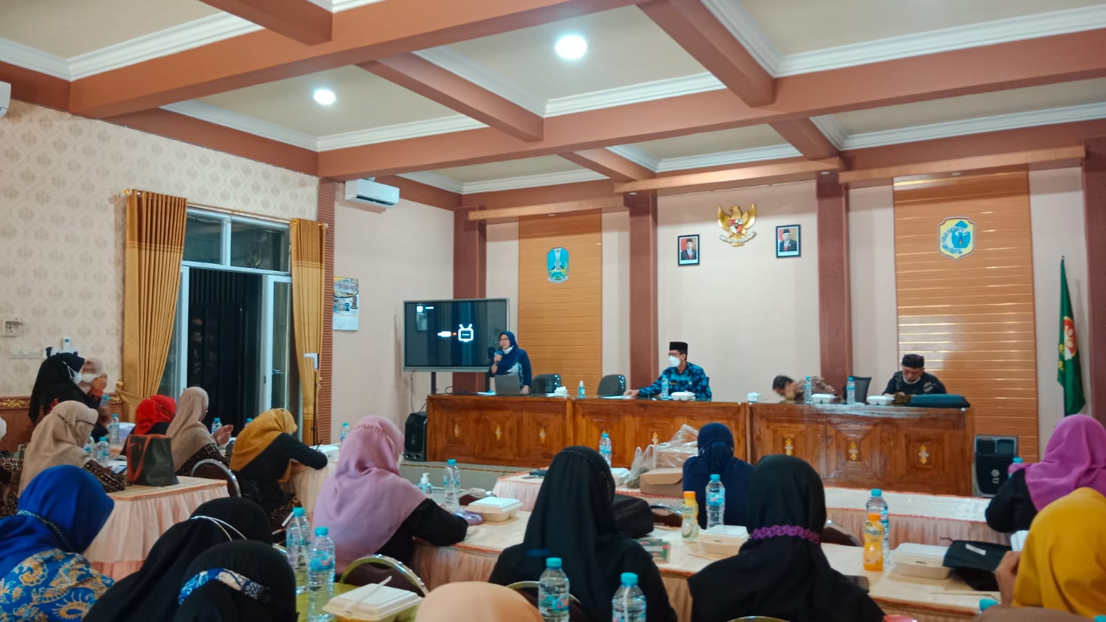 Rapat Kedinasan Informasi Pembelajaran di Bulan Ramadhan dan Diseminasi Portofolio Digital oleh Calon Guru Penggerak