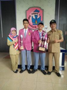 Juara 2 dan harapan 1 olimpiade sejarah tingkat provinsi di Universitas Negeri Malang (UM) 